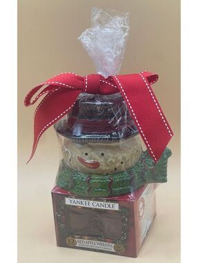 Yankee Candle Red Apple Wreath Scented Tea Light Candles with Snowman Holder